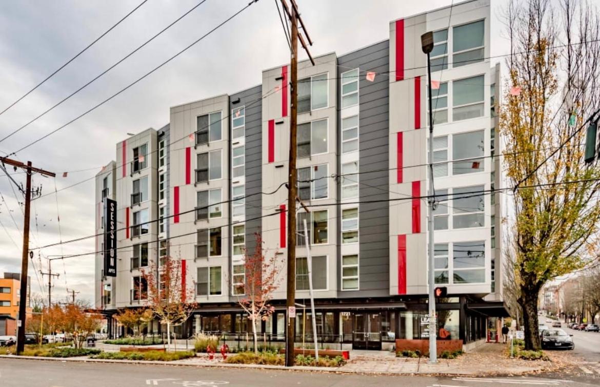 One Bedroom Luxury Apartment Seattle Exterior photo